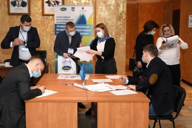 V Всероссийская научно-техническая конференция «Полимерные композиционные материалы и производственные технологии нового поколения» V Всероссийская научно-техническая конференция «Полимерные композиционные материалы и производственные технологии нового поколения»